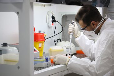 آزمایشگاه دکتر حجت